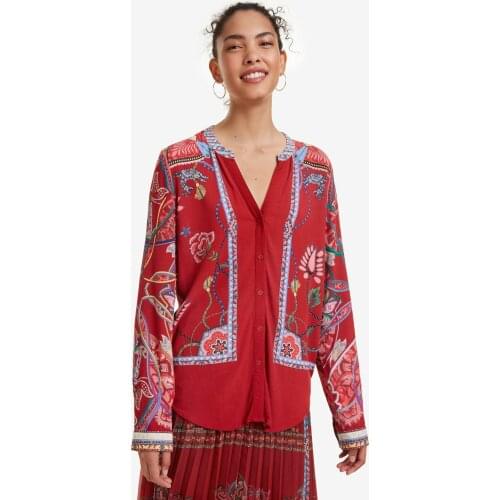 Spanish style red V-neck blouse for ladies