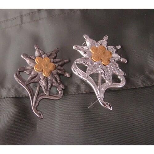 PAIR OF WW2 WWII German Hat Badge Edelweiss Insignia - World military Store