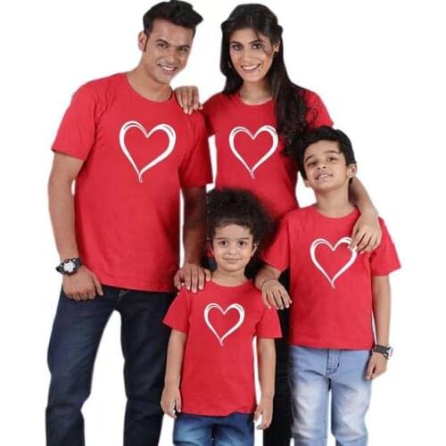 Family Look Shirt Mommy and Me Clothes Cotton T-shirt dad baby girl Tops Father Mother Daughter Son matching family outfits look