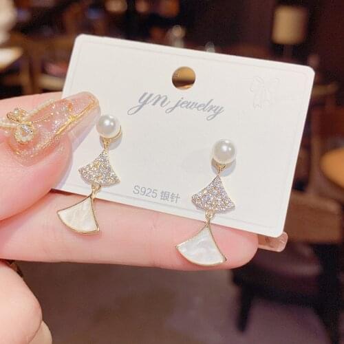 YAOLOGE For Women Vintage Rhinestone Enamel Fan Shaped Drop Earrings Accessories 2021 New Fashion Party Wedding Jewelry Gift