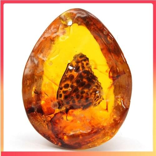 2Pcs Couple pendant Beautiful Amber Butterfly Insects Stone Pendant Necklace Gemstone for DIY Jewellery Pendant Couple pendant