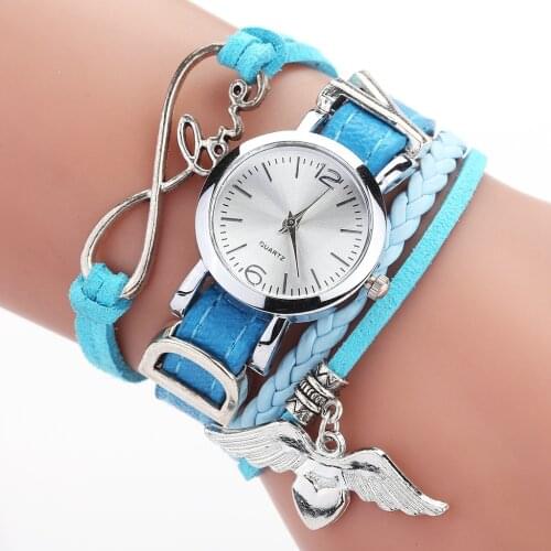 Fashion Watches For Women Luxury Silver Heart Pendant Leather Belt Quartz Clock Ladies Wrist Watch Quartz Wristwatches