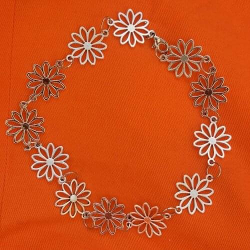 Ins flower pendant necklace Joker European and American fashion hip hop couple silver retro jewelry necklace