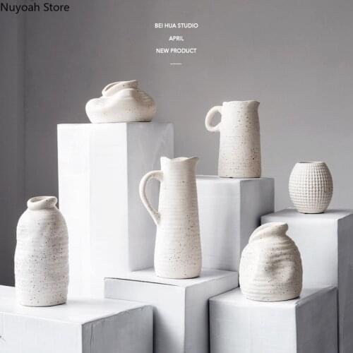 White Ceramic Vase Dried Flowers Flower Arrangement Accessories Special-shaped Art Vase Living Room Simple Modern Decoration