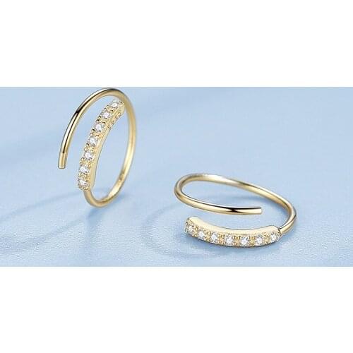 Simple Twist-Shaped Stud Earrings For Woman Vintage Accessories Korean Fashion Ear Piercing Jewelry Ladies Zircon Wedding Girls