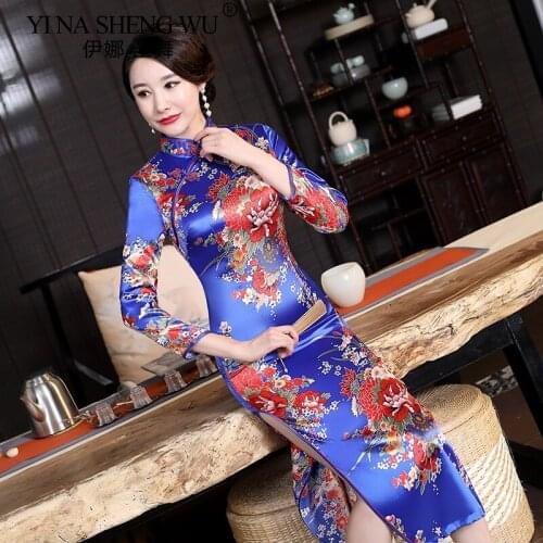 Chinese Traditional Long Cheongsam Improved Women Performance Banquet Dress Tight Qipao Satin Print New Chinese Wedding Dress