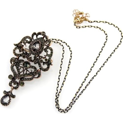 Sunspice Ms. Vintage Chokers