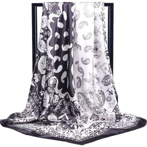 Spring and summer 2020 womens Print Square scarves lady Sunscreen silk beach shawl New style quality Fashion Muslim headscarf