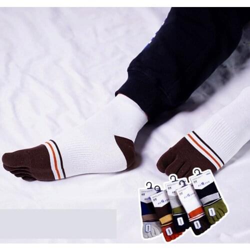 Autumn And Winter Jacquard Breathable Five Finger Socks Business Leisure General Cartoon Cotton Five Toe Socks Crew Novelty Sock