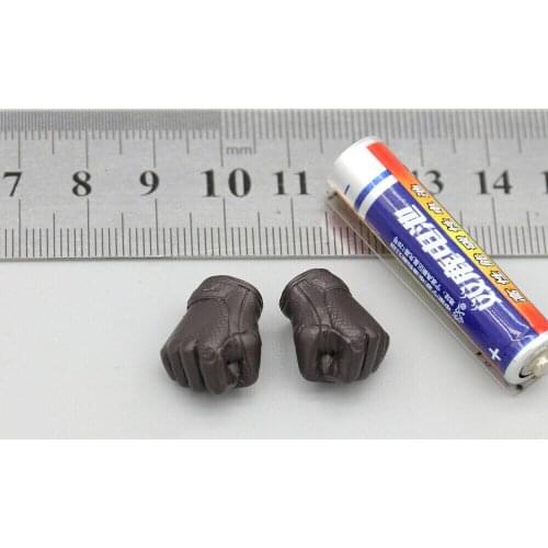 73036 1:6 Scale Soviet Tank Female Lieutenant Clenched Fist Hand Model