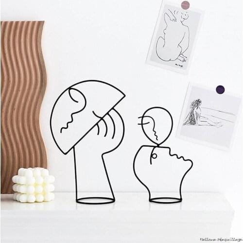 Metal Face Art Decorative Statue Modern Decorative Figure Abstract Decoration For Home Face Nordic Ornament Jewelry Storage Rack