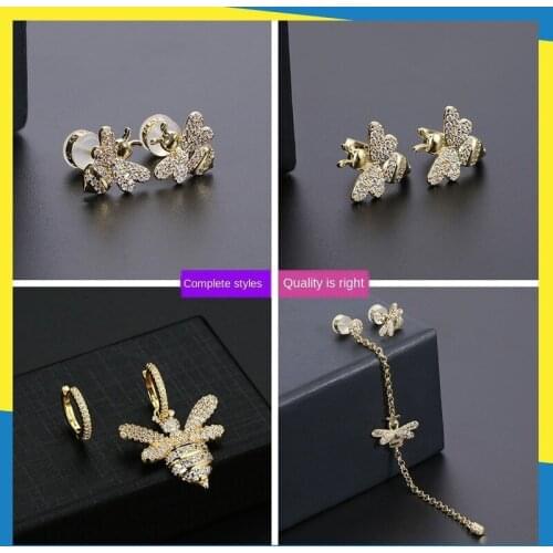2020 new 18K golden bee earrings female asymmetric Korean wave ins wind wild trend ladies brand jewelry Exquisite Light luxury