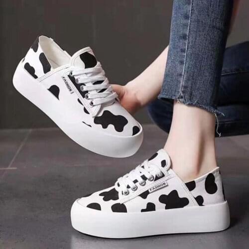 Large Size Womens Shoes with Wide Feet and Fat Girls Canvas Shoes 2021 New Spring and Autumn Thick Bottom All-match White Shoes