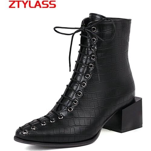 2021 Fashion Snake Print Women Boots Lacing Ankle Boots Comforty Chunky Heel Martin Boots Autumn Winter Woman Boots Shoes