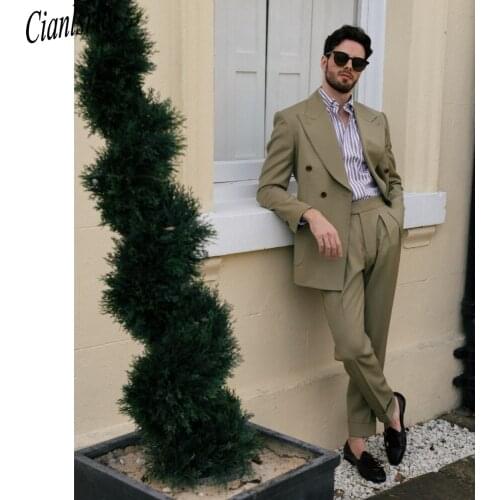 Olive Gabardine Classic Men Suit 3 Pieces Tuxedo Peak Lapel Groomsmen Wedding Suits Set Fashion Men Business Blazer Jacket+Pants