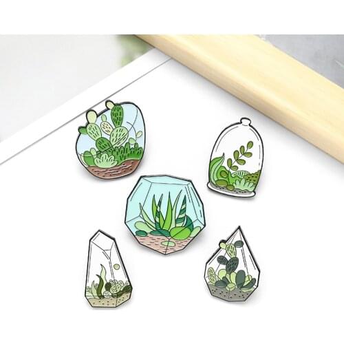 Creative Products Cartoon Glass Enclosed Plant Potted Pins Exquisite Cactus And Aloe Brooch Badges Bag Accessories Holiday Gifts