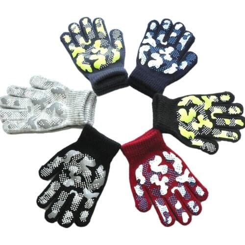 Outdoor Kids Autumn Winter Camouflage Printing Anti Slip Knitted Gloves Boys Girls Sports Mitten Gloves