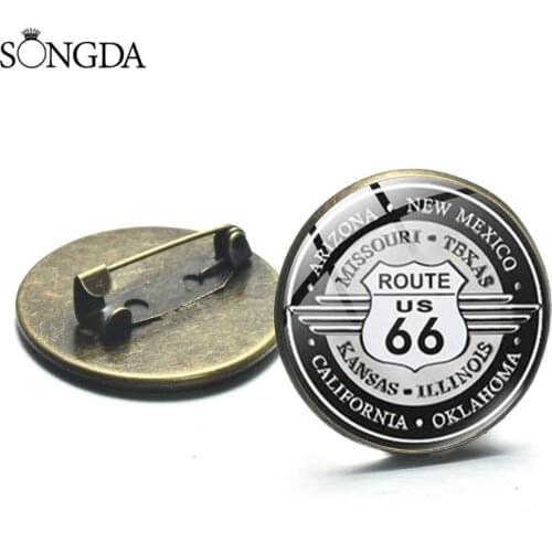Old-fashion US Route 66 Brooches Pins Badges on Denim Shirt Backpack Retro Pattern Glass Cabochon Metal Lapel Pin Button