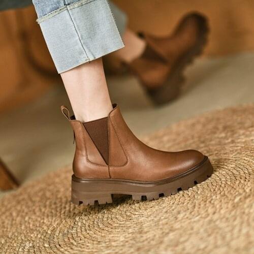 2021 New Chelsea Boots Women Shoes Autumn Slip-on Ankle Boots for Women Chunky Platform Short Boot New Boots