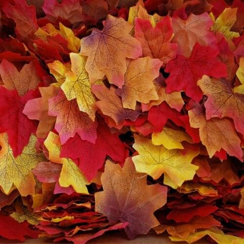 50pcs Artificial Autumn Maple Leaves Fake Fall Simulation Leaf Halloween Party Decor Christmas Thanksgiving Table Decorations
