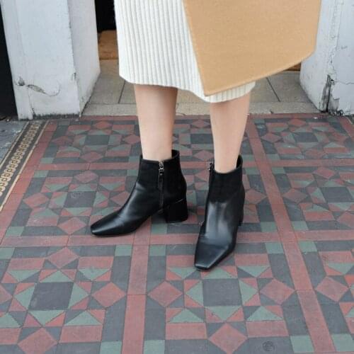 Size 33-42 Square Head Thick Heel Fashion Boots Stovepipe High Heel Boots Ladies Formal Wear All-match Nude Boots 2020 Winter