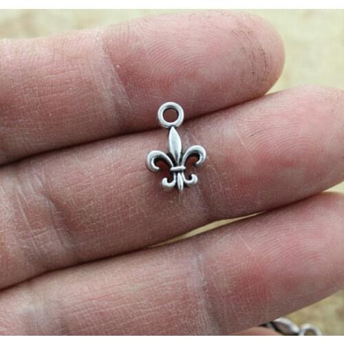 10Pcs 8x10mm Tiny Fleur De Lis Charms Antique Silver Color Tone Pendant Findings DIY Handmade Accessories Jewelry Making