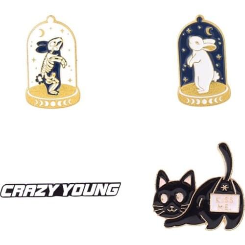 Cute Rabbit And Cat Enamel Brooches Women Fashion Anime Cartoons Badges Lapel Pins For Clothes Metal Mini Decorative Hijab Pins