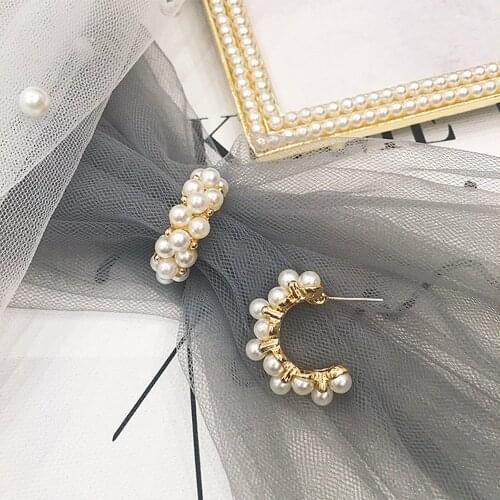 Womens Semicircle Geometric Earrings Imitation Pearl Fashion Ear Ring C-shaped Girl Earrings Jewelry Accessories for Women