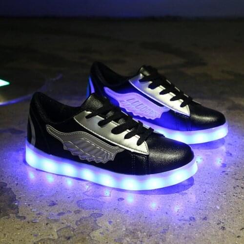 2021 New Usb Rechargeable Luminous with Lights for Women Men LED Shoes with Lighted up sole Adults lady wing Black