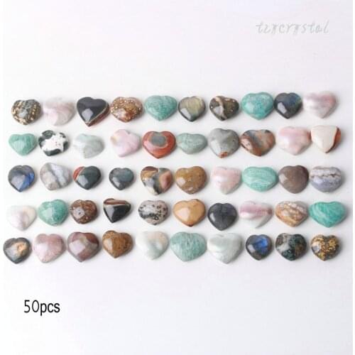 50pcs Lovely Crystal Stone Heart Polished Carved Crystal Jewelry Decoration Mix