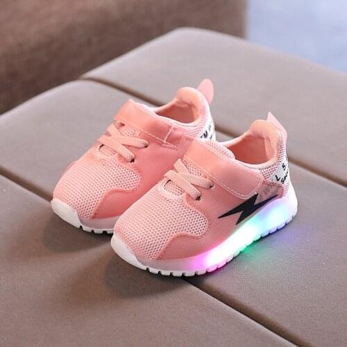 Childrens LED Light Shoes 2021 Spring New Boys Girls Light-emitting Sneakers Casual Anti-slip Lightning Childrens Shoes E373