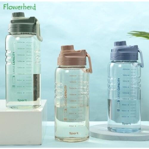 Large-capacity Plastic PC Water Bottles with Scale High Temperature and Drop Resistant Water Cup with Strainer