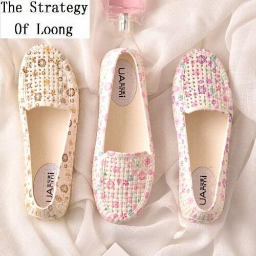 Summer Breathable Casual Fashion Hollow Shallow Flowers Women Beach Sandals Slip-On Soft Sole Flats Lady Jelly Shoes 2019053