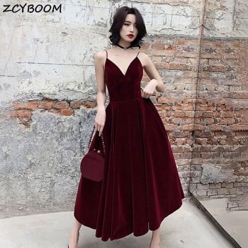 Short Cocktail Dresses 2021 Formal Party Night Spaghetti Straps Prom Dresses Velvet Vestidos De Gala Burgundy Graduation Gowns