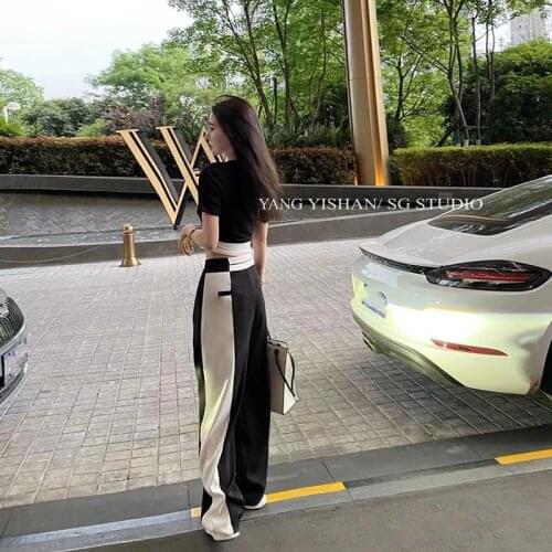 New Womens Long-sleeved Trousers Two-piece Loose Sports Suit Trend Black and White Stitching Wide-leg Pants T-shirt Casual Suit