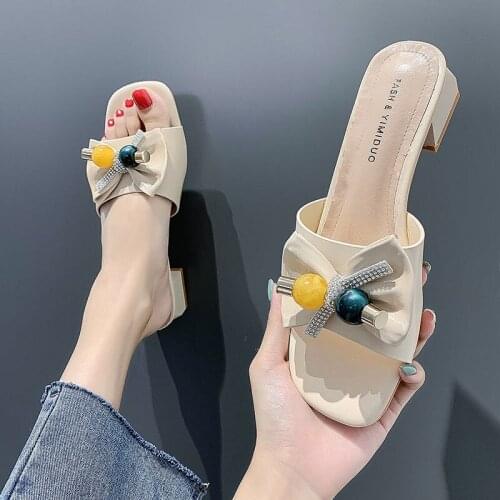 2021 Sandals and Slippers Womens Summer Fashion All-match Small Fresh Womens Shoes Wear Low-heeled Thick-heeled Slippers Tide