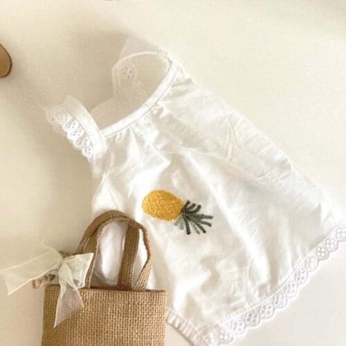 INS Korean version of pet dog embroidered lace white sling skirt pineapple cherry flower three-color sling dress