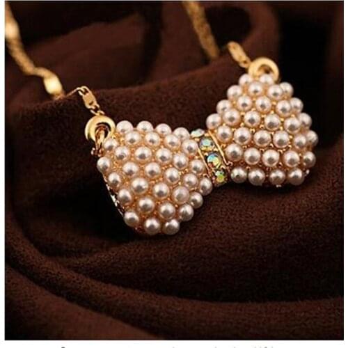 Fashion trinkets pendant necklace new fresh cute bow necklace imitation pearl high quality jewelry female elegant necklace