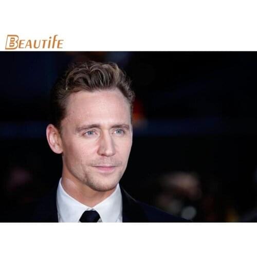 NewTom Hiddleston Poster Cloth Silk Poster Home Decoration Art Fabric Poster Print 30X45cm,40X60cm.50X75cm,60X90cm