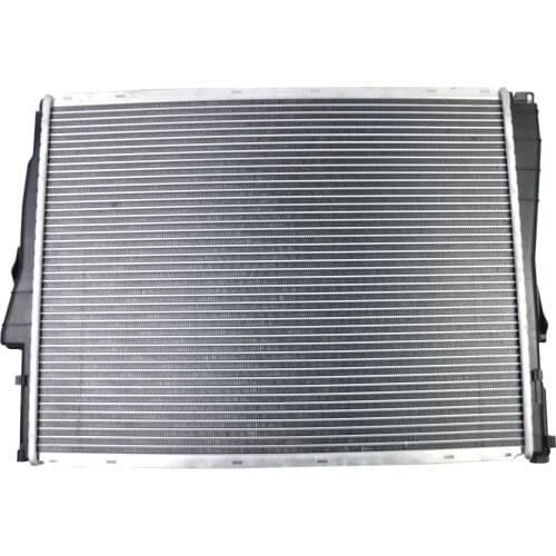 AP03 Engine Water Radiator 17119071517 For BMW 3 Series E46 Z4 Roadster E85 316i 318i 320i 330i 330xd 316ti 325Ci 330Ci 2.2i