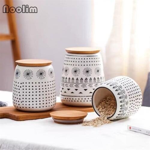 Japanese Ceramic Sealed Cans Milk Powder Coffee Beans Storage Tank Food Container Spice Jar Honey Bottle with Wood Lid Tea Caddy
