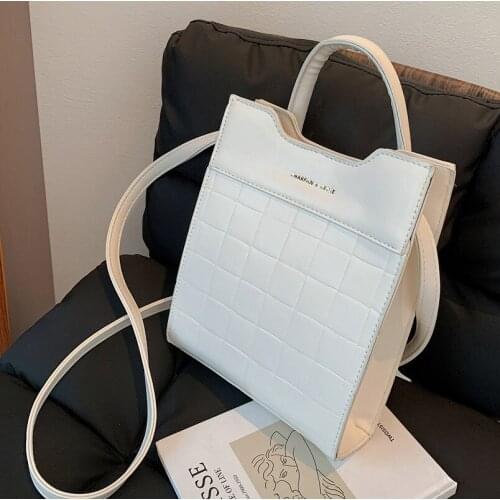 European and American Large-capacity Bags Autumn 2021 New Trendy Fashion Ladies Luxury All-match Portable Tote Messenger Bag