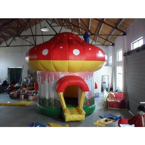 High Quality PVC inflatable jumping castle mushroom house trampoline for kids