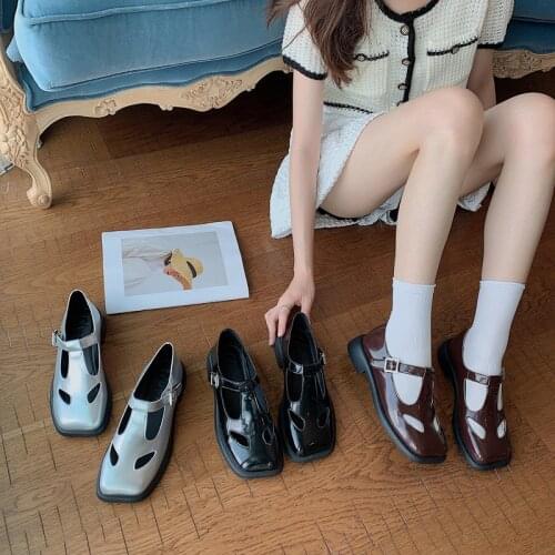 Japanned Leather hollow out oxfords woman flats moccasins retro mary janes women shoes derby square toe buckle belt loafers 2021
