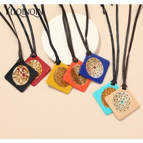 Vintage Acrylic Geometric Big Pendant Women Necklaces Resin Large Adjustable Rope Long Necklace for Girls Punk Fashion Jewelry
