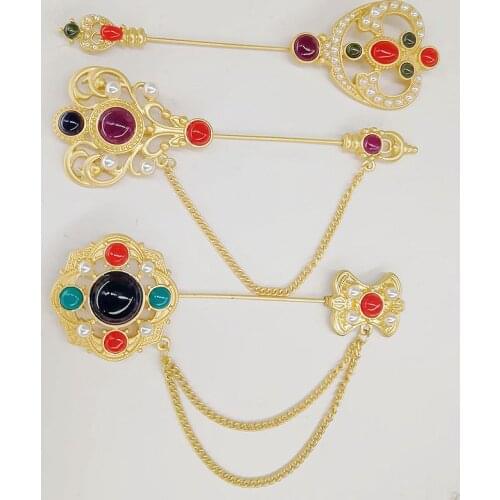 2018 Sale Real Broche Fashion Mens Suit Shirt Collar Accessory Crown Brooch Pin Tassel Chain Brooches For Womens Christmas Gift