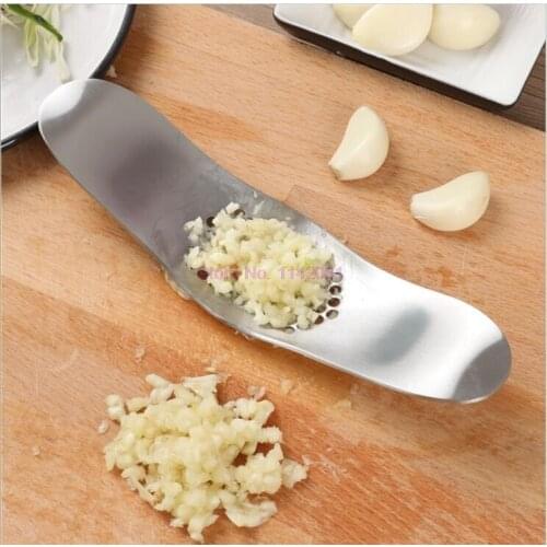 50pcs Kitchen Gadgets Stainless Steel Garlic Press Crusher Cooking Tools Manual Garlic Mincer Chopping Tools Garlic Press Tool