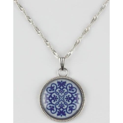 Figured Pearl Necklace (Large)