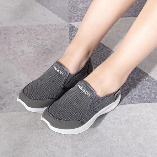 Women Shoes Mesh Breathable Female Sneakers Slip On Flat Shoes Casual Men Sneaker Summer Autumn and Winter Models Couple Shoes