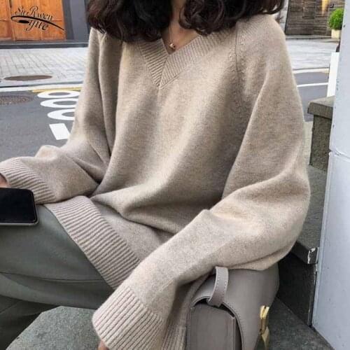 New womens long section wide-sleeved knitted pullover winter womens fashion lazy V-neck solid color loose sweater 11652